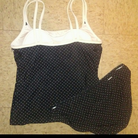 REEBOK Polka Dot 2PC. Swimsuit Size: S/M - Picture 4 of 7